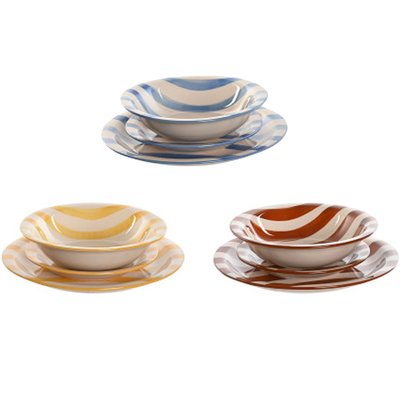 Set de 18 assiettes faïence rayures bleues, jaunes, rouges 27.5x27.5x2.5cm WADIGA