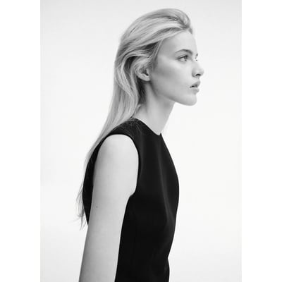 Robe courte avec détail de couture MANGO