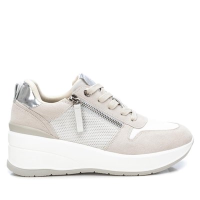 Les chaussures de sport fabriqué en cuir CARMELA