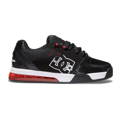 Chaussures en cuir VERSATILE. DC SHOES