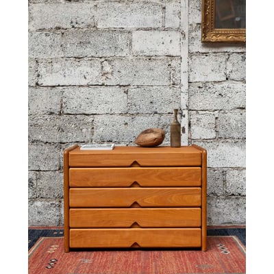 Commode aux jolies poignées Garance N°676 - Bon état DEBONGOUT