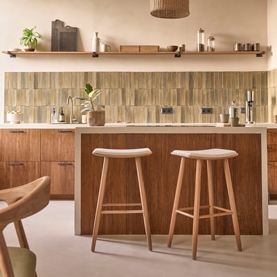Lot de 2 tabourets de bar en teck massif et bouclette  AMBRE BERAH GETAH