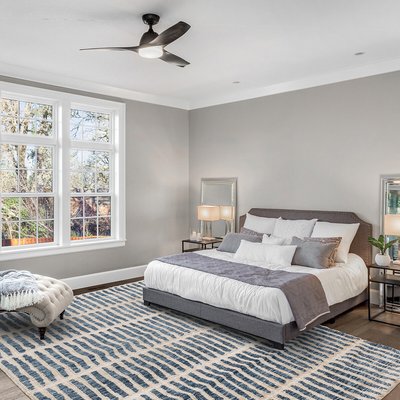 Linear Grid Patterned Rug SO'HOME