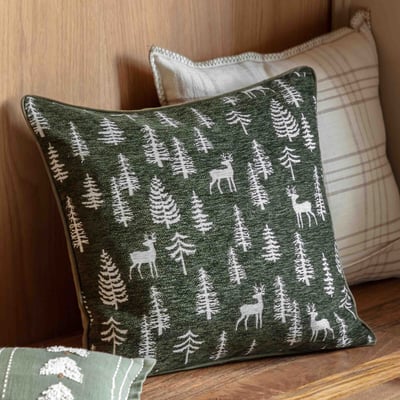 Woodland Stag Chenille Cushion ÉDITÉ