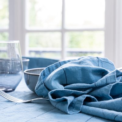 Serviette de table en lin et coton, TISSAGE GRAPHIQUE BLANC CERISE