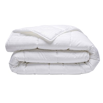 Couette légère au toucher doux TOISON D OR