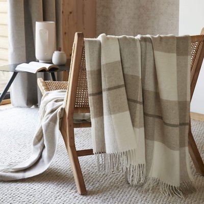 Plaid à franges en laine à carreaux beige TERRE DE NUIT