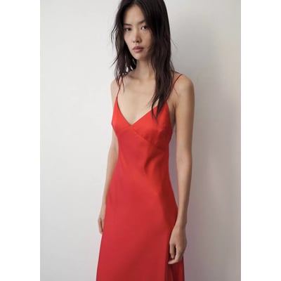 Robe en soie à décolleté en V MANGO