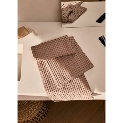 Serviette toilette en coton gaufré délavé MANGO HOME
