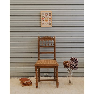 Chaise en bois et cannage Claude N°1655 - Bon état DEBONGOUT