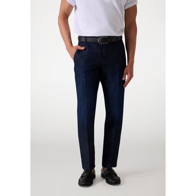 Jean Chino Myron GUESS