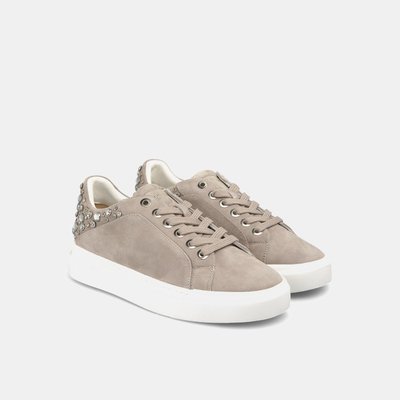 Baskets en cuir avec détails de clous ALMA EN PENA