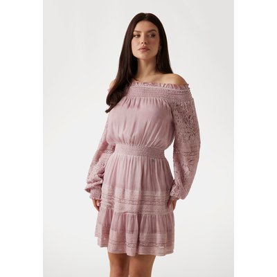 Mini Robe Encolure Bardot Soie Mélangée GUESS