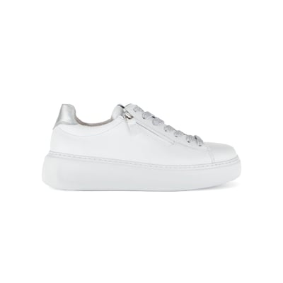 Baskets en cuir lisse à talon compensé GABOR
