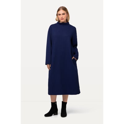 Robe en molleton texturé à col montant et ULLA POPKEN