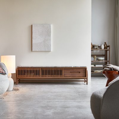 Meuble TV en noyer massif et terrazzo premium 175 cm ISAURE TIKAMOON