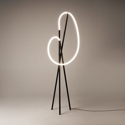 Lampadaire tige LED noir avec 1 tube lumineux AURORA PIER IMPORT