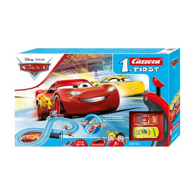 FIRST Disney Pixar Cars - La course des amis CARRERA