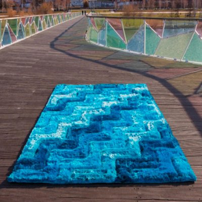 Tapis shaggy fait main motif géométrique WAVES UN AMOUR DE TAPIS