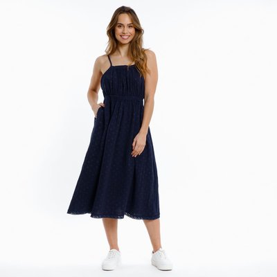 Robe resserrée à la taille hot sale