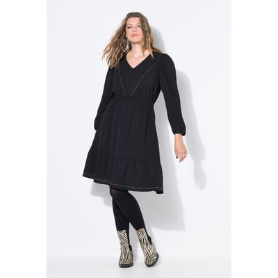 Robe évasée à col en V et rivets STUDIO UNTOLD