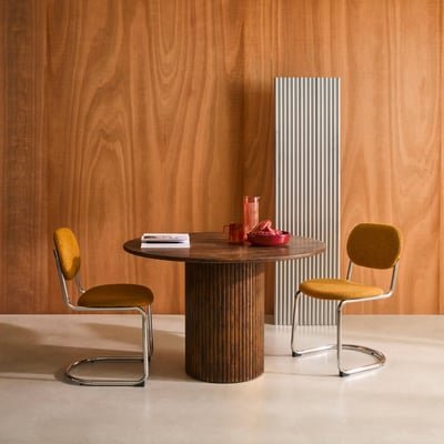 Table à manger ronde bois d'hévéa et placage chêne 4 places ESTELLE SWEEEK