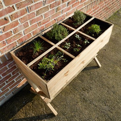 Potager sur pieds croisés CEMONJARDIN