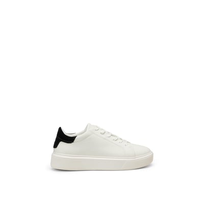 Baskets Modèle Kaira en cuir de vache noble MARC O'POLO