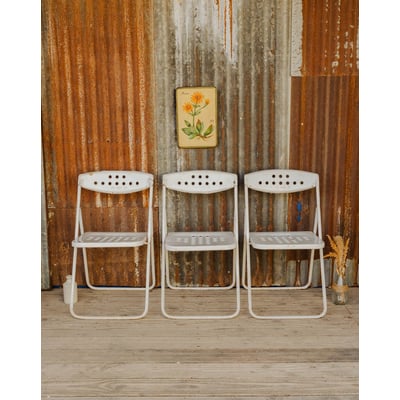 Lot de 3 chaises en métal blanc Alma N°2102 - Bon état DEBONGOUT