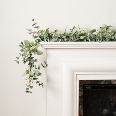 152cm Eucalyptus, Lambs Ear & Berry Garland SO'HOME