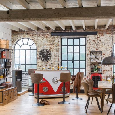 Meuble bar rouge avec plateau en bois de manguier  COMBI MADE IN MEUBLES 