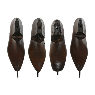 Set de 4 portemanteaux récup' formes chaussures bois et métal 8x9x31cm WADIGA