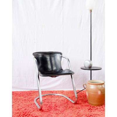 Fauteuil en cuir épais noir Jakob N°1437 - Bon état DEBONGOUT