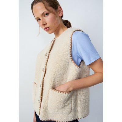Veste sans manches effet bouclette PALOMA ETAM