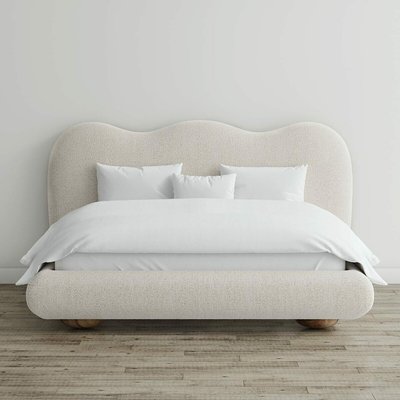 Кровать двуспальная с обивкой из букле SO'HOME