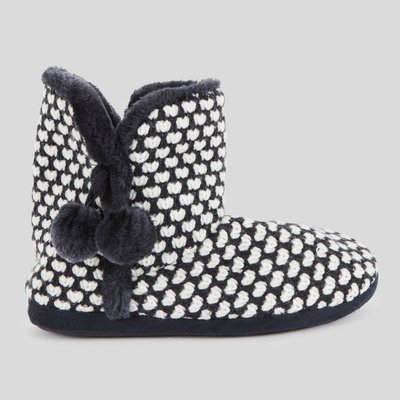 Bottillons en tricot avec pompons MONOPRIX