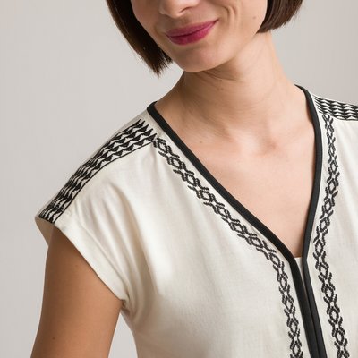 Camiseta bordada, cuello de pico, manga corta ANNE WEYBURN