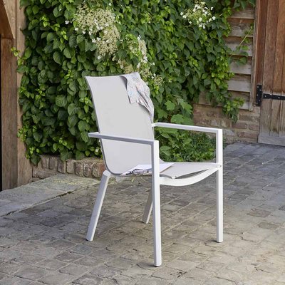 Fauteuil de jardin en aluminium blanc et textilène gris TULUM BERAH GETAH