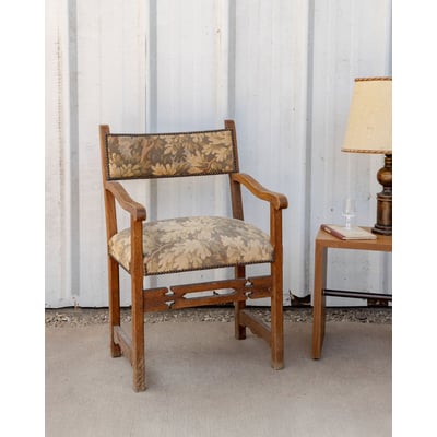 Fauteuil ancien clouté en bois et tissu Ernest N°1497 - Bon état DEBONGOUT