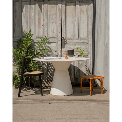 Table à manger Essens Karla N°1224 - Bon état DEBONGOUT