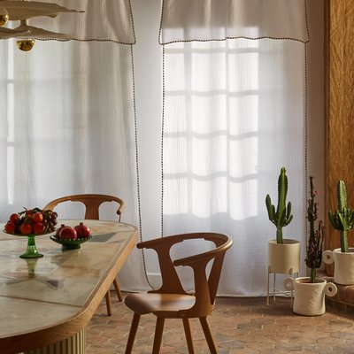 Rideau en Gaze de lin coton et finitions point coquillage  LALITA MADURA