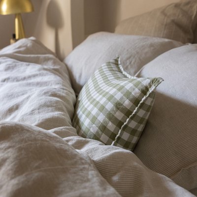 Enveloppe de coussin en coton et lin, PASSION VICHY BLANC CERISE