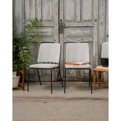 Chaise en tissu et aux lignes épurées Alma N°1757 - Bon état DEBONGOUT