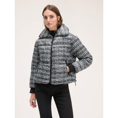 Veste imprimée en 100% polyester. Rembourrage en 100% polyester. MOTIVI