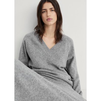 Pull en maille col en V uni MANGO