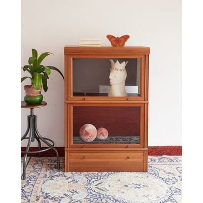 Vitrine MD en bois Victoria N°1362 - Bon état DEBONGOUT