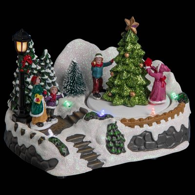 Village de Noël  sapin et enfant animé 6 LED à piles FEERIC LIGHTS & CHRISTMAS