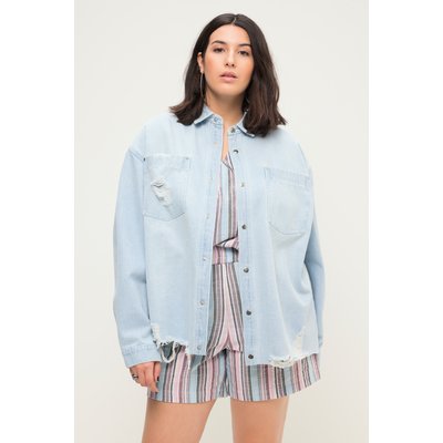 Chemisier en jean oversized au look destroy. STUDIO UNTOLD