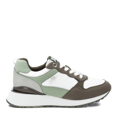 Chaussures de sport fabriqué en matière textile XTI