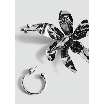 Boucles d'oreilles longues fleurs MANGO